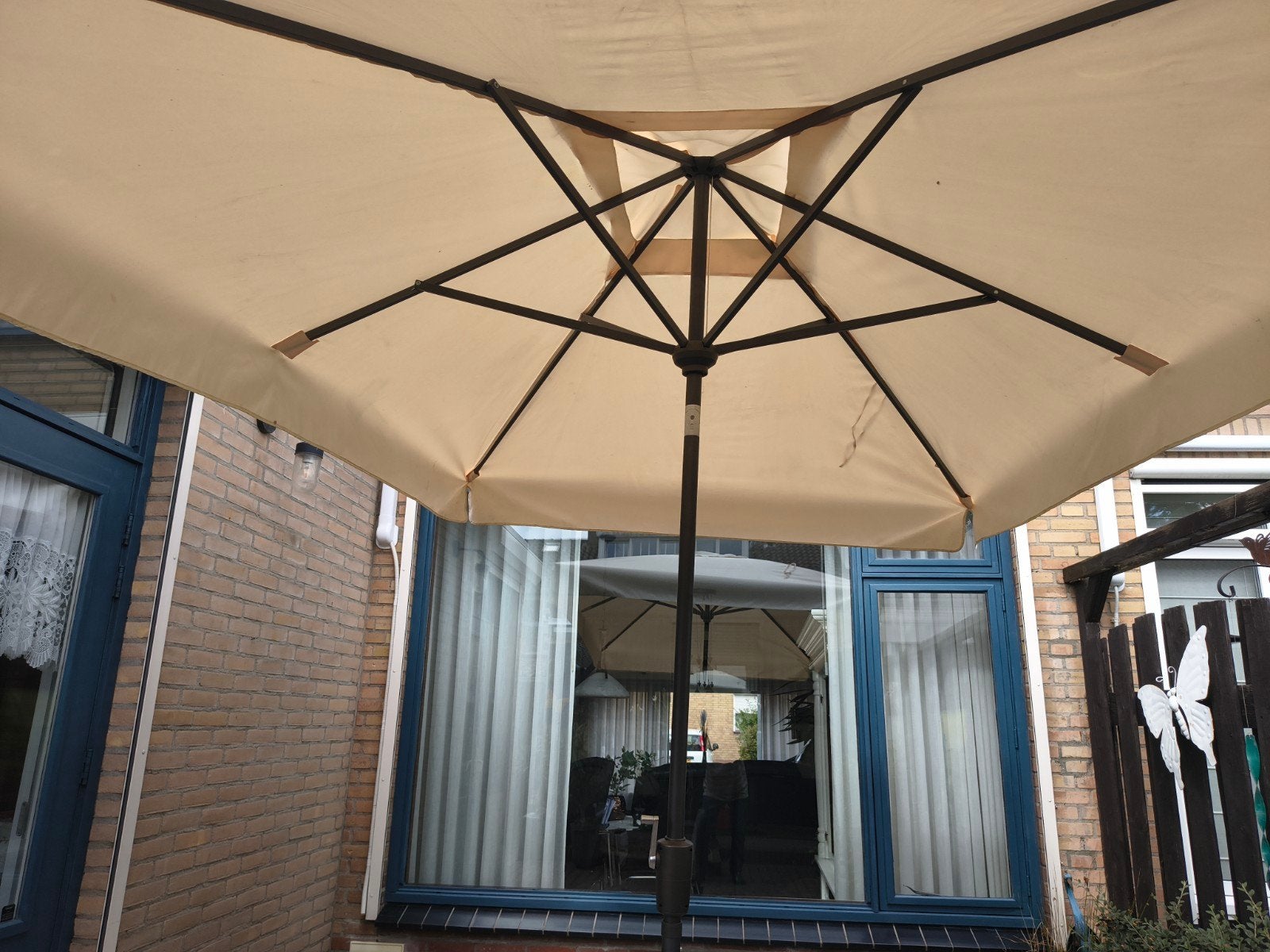 mooie parasol 300 bij 200 cm opraaibaar, Ophalen