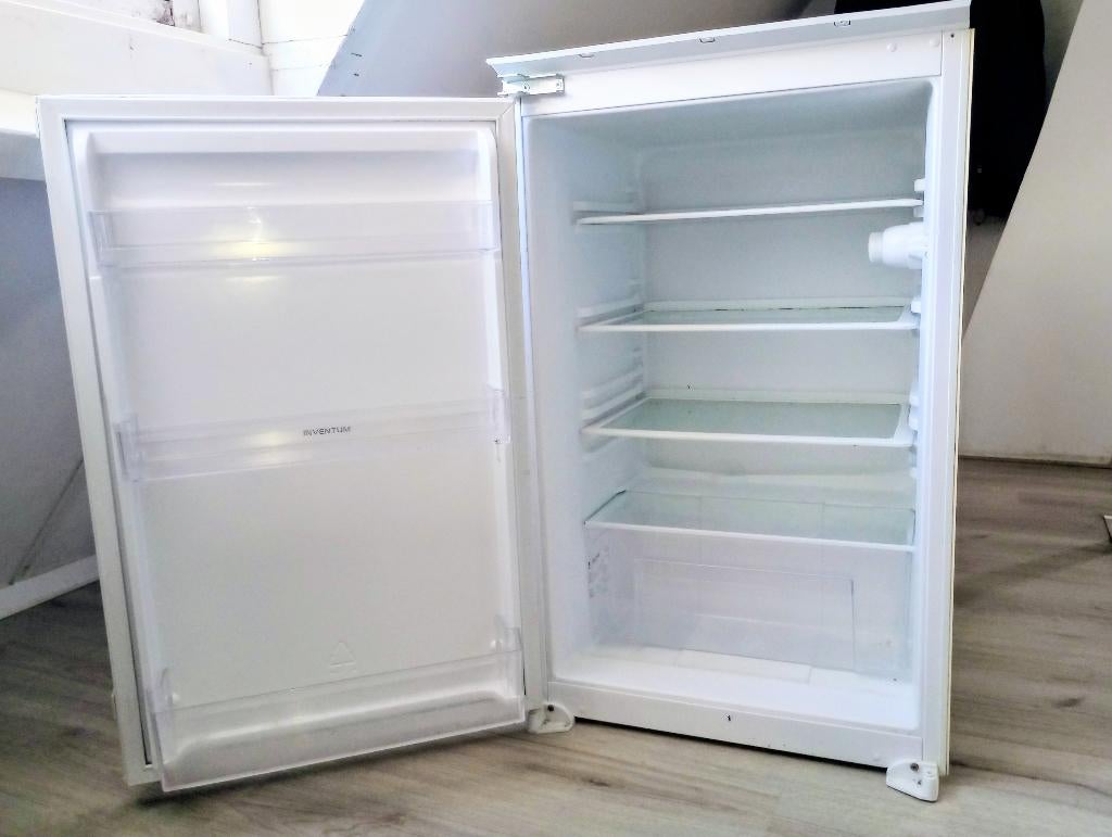 Built in fridge. Almost new koelkast, Zonder vriesvak, Energieklasse A of zuiniger, 45 tot 60 cm, Ophalen