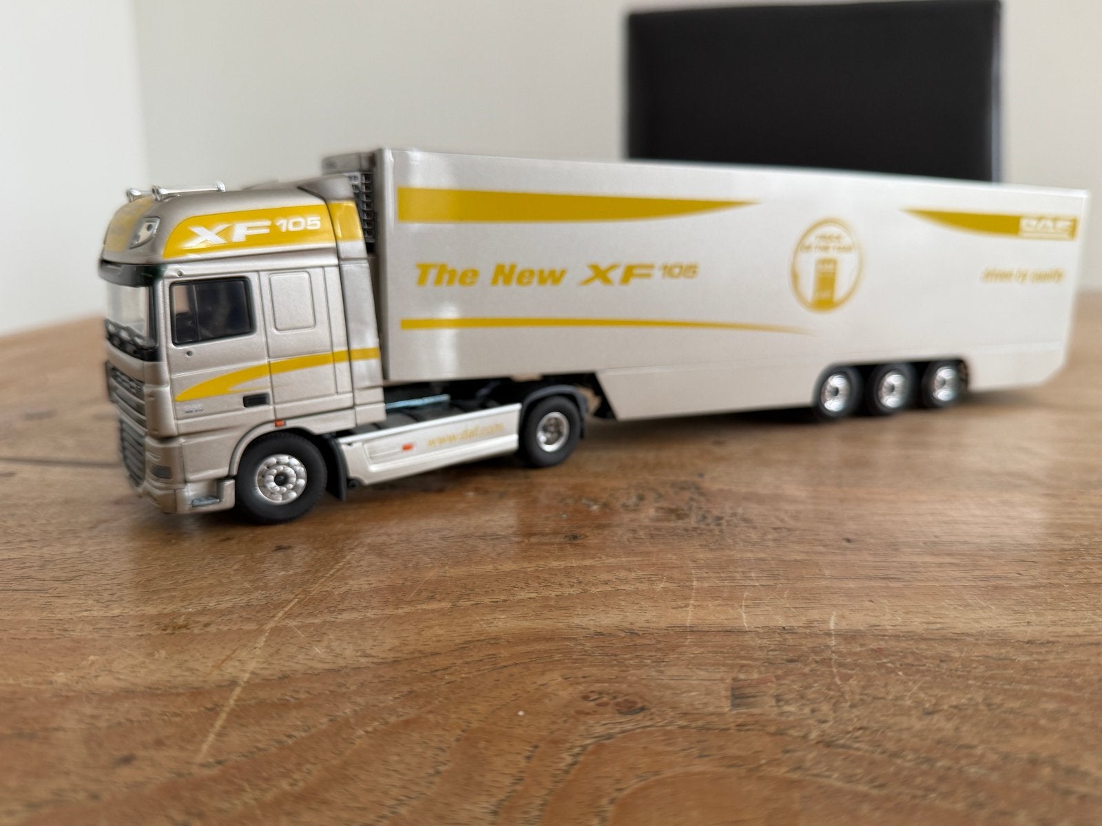 Tekno DAF XF 105 Super Space Cab in Nieuwstaat, Ophalen of Verzenden, Zo goed als nieuw