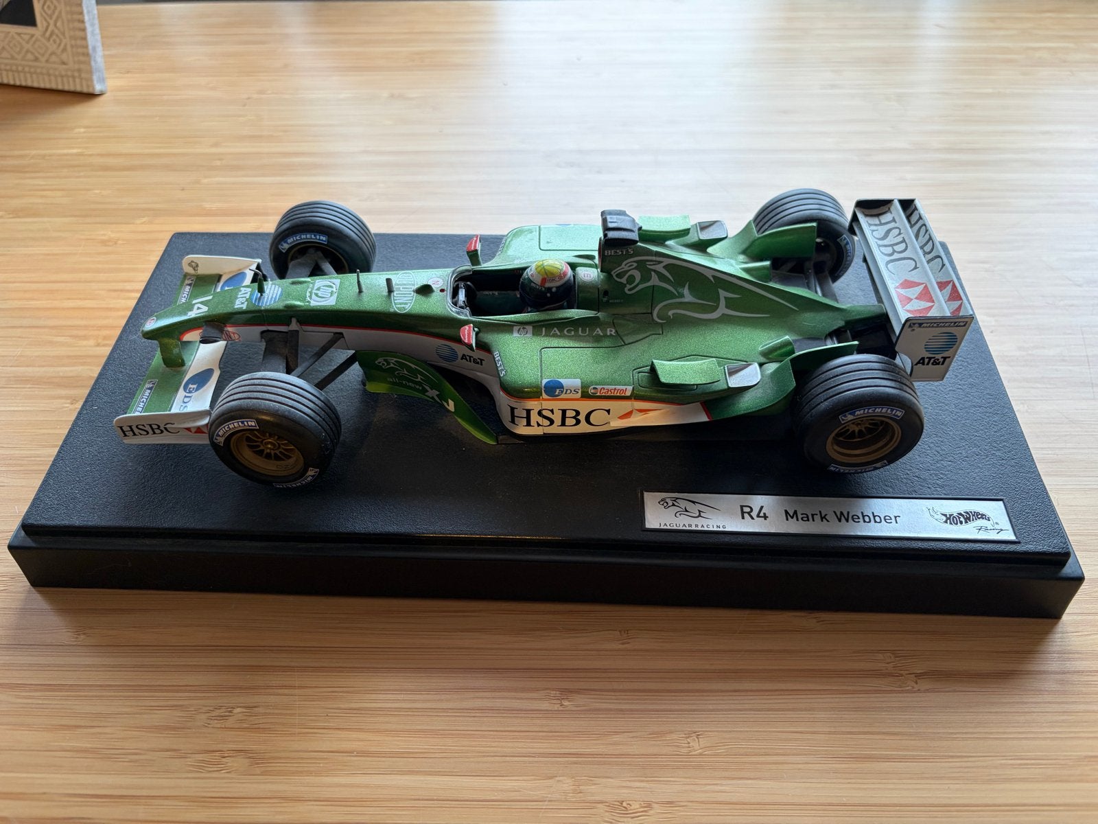 Jaguar R4 Mark Webber F1 modelauto 1:18, Ophalen of Verzenden, Zo goed als nieuw, Overige typen