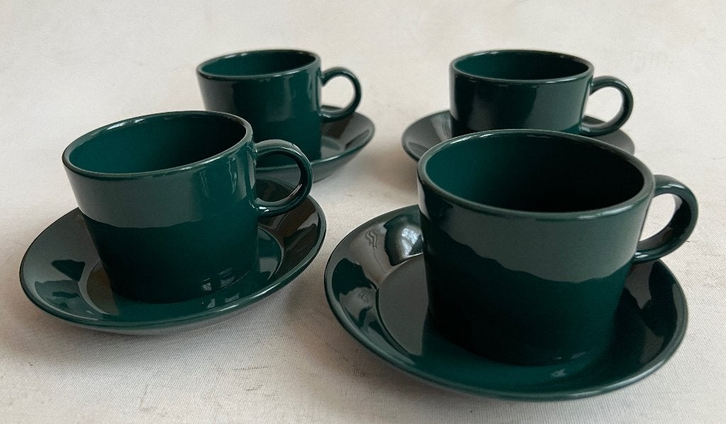 Arabia Teema / kilta koffie kop en schotels 4x, Keramiek, Ophalen of Verzenden, Overige stijlen, Kop(pen) en/of Schotel(s)