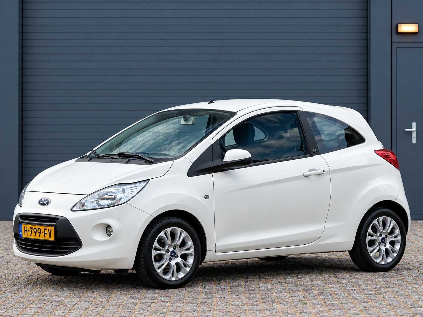 Ford - 2009 - Ka - 1.2 Trend - LPG - Benzine - H-799-FV, Auto's, Gebruikt, Ka, 4 stoelen, Wit