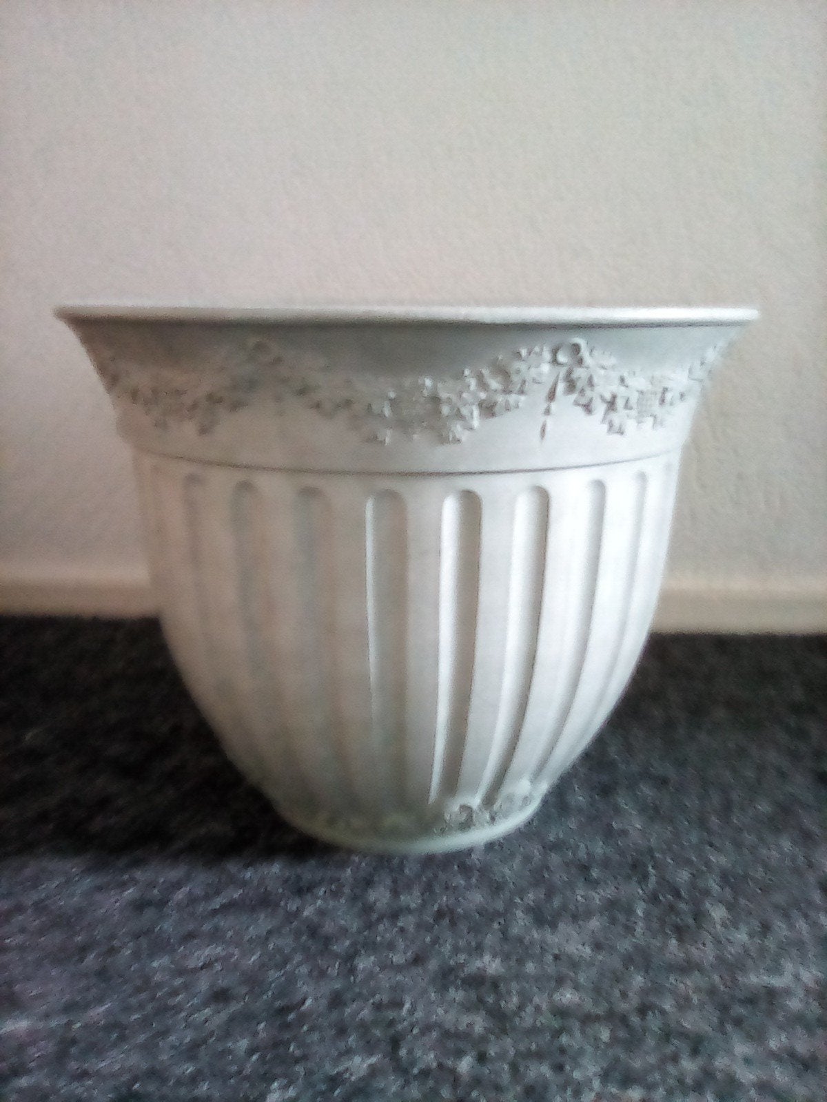 Stevige kunststof bloempot YPMA groen, hoogte 23.5 cm, 25 tot 40 cm, Kunststof, Gebruikt, Rond