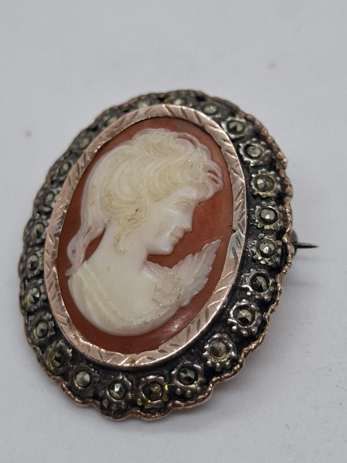Antieke Zilveren/gouden Camee Broche/Hanger met Markasiet, 9, Sieraden, Tassen en Uiterlijk, Ophalen of Verzenden, Zilver, Hanger