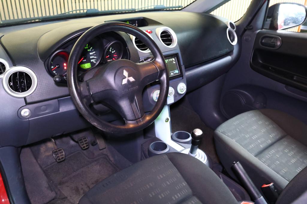 Mitsubishi Colt 1.1 CZ3 AIRCO BT "05 (bj 2005), Voorwielaandrijving, Gebruikt, Origineel Nederlands, Bedrijf