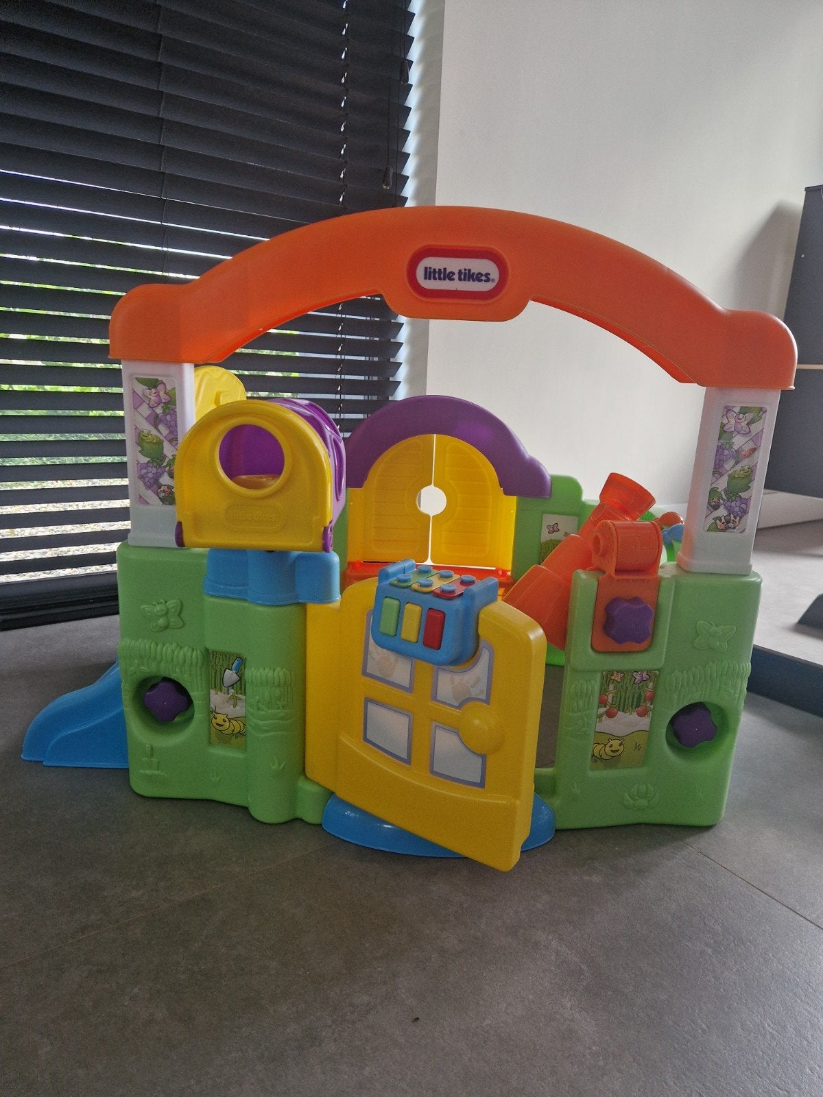 Little Tikes Activity Garden Speelhuisje, Kinderen en Baby's, Ophalen, Zo goed als nieuw, Overige typen, Met licht