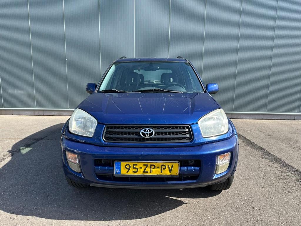 Toyota RAV4 2.0-16V VVT-i Luna 4WD | AIRCO ! (bj 2001), Auto's, Toyota, 1998 cc, 4 cilinders, 150 pk, Blauw