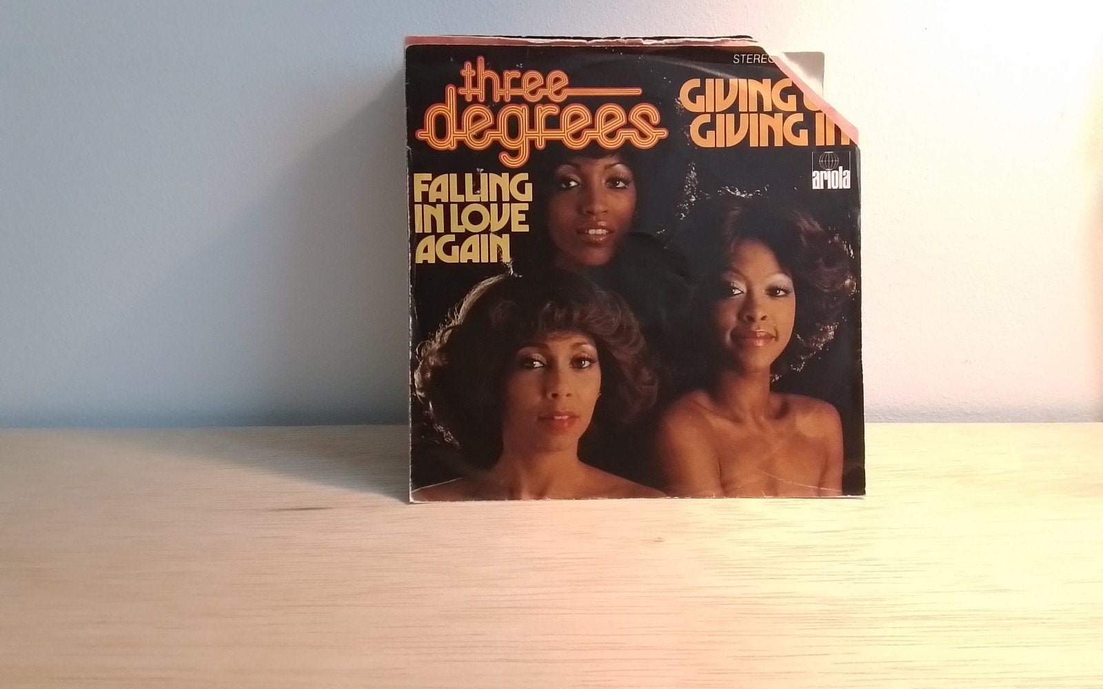 Three Degrees - giving up , giving in, Ophalen of Verzenden, Gebruikt, Pop