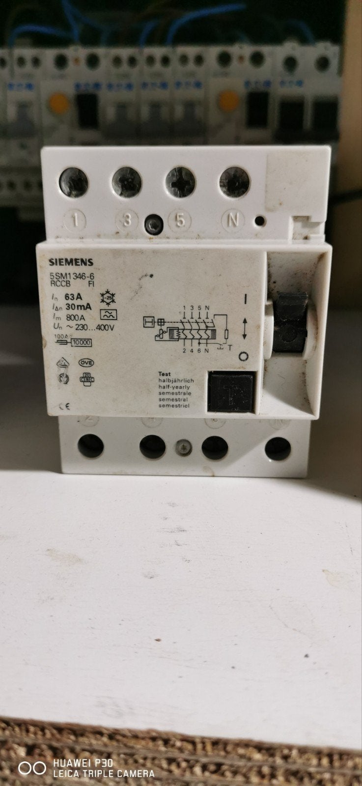 Siemens Aardlekschakelaar 63A 30mA 4-polig, Ophalen of Verzenden