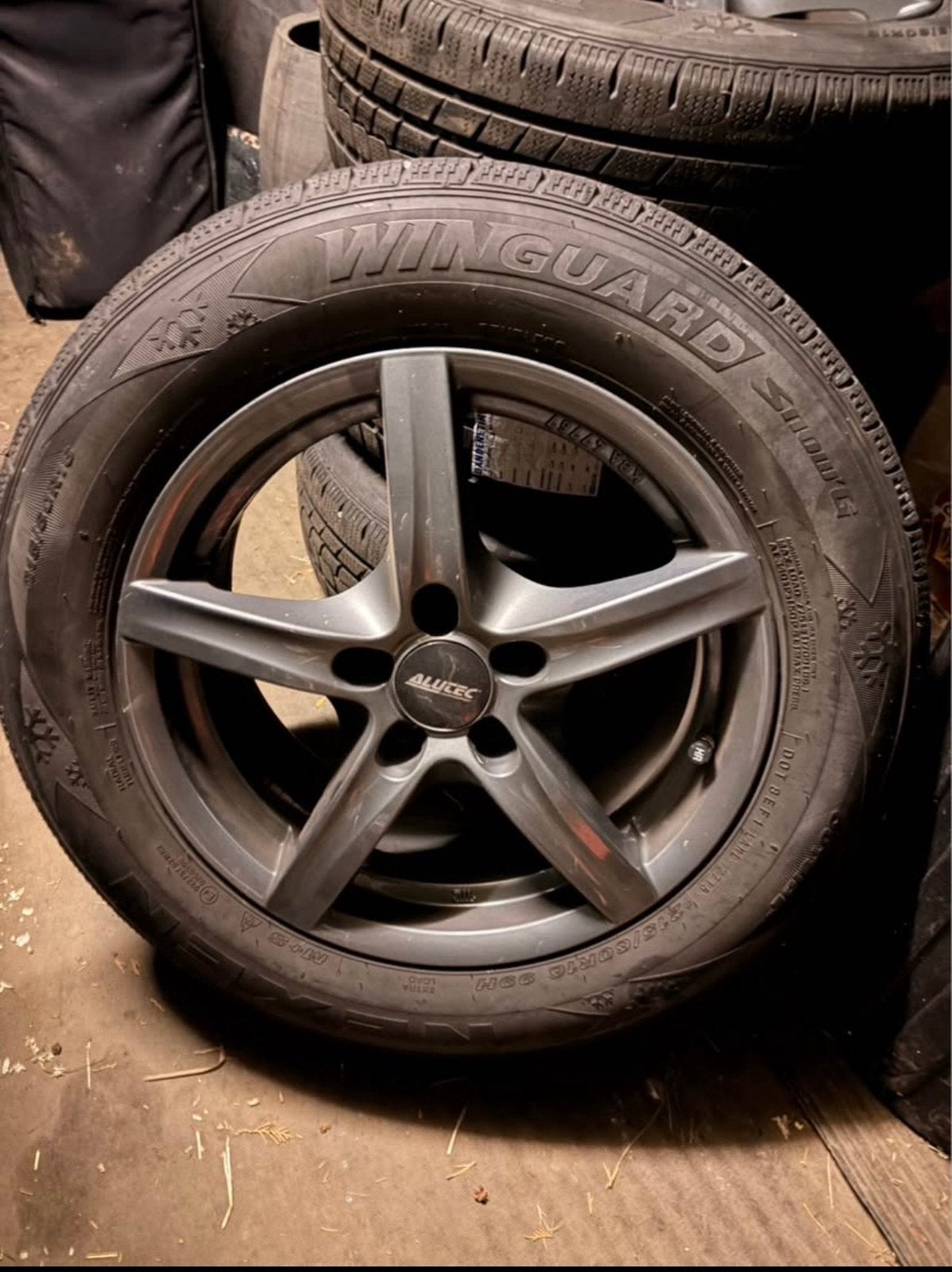 Alutec velgen met Winguard winterbanden 215/60R16, Ophalen of Verzenden, Gebruikt