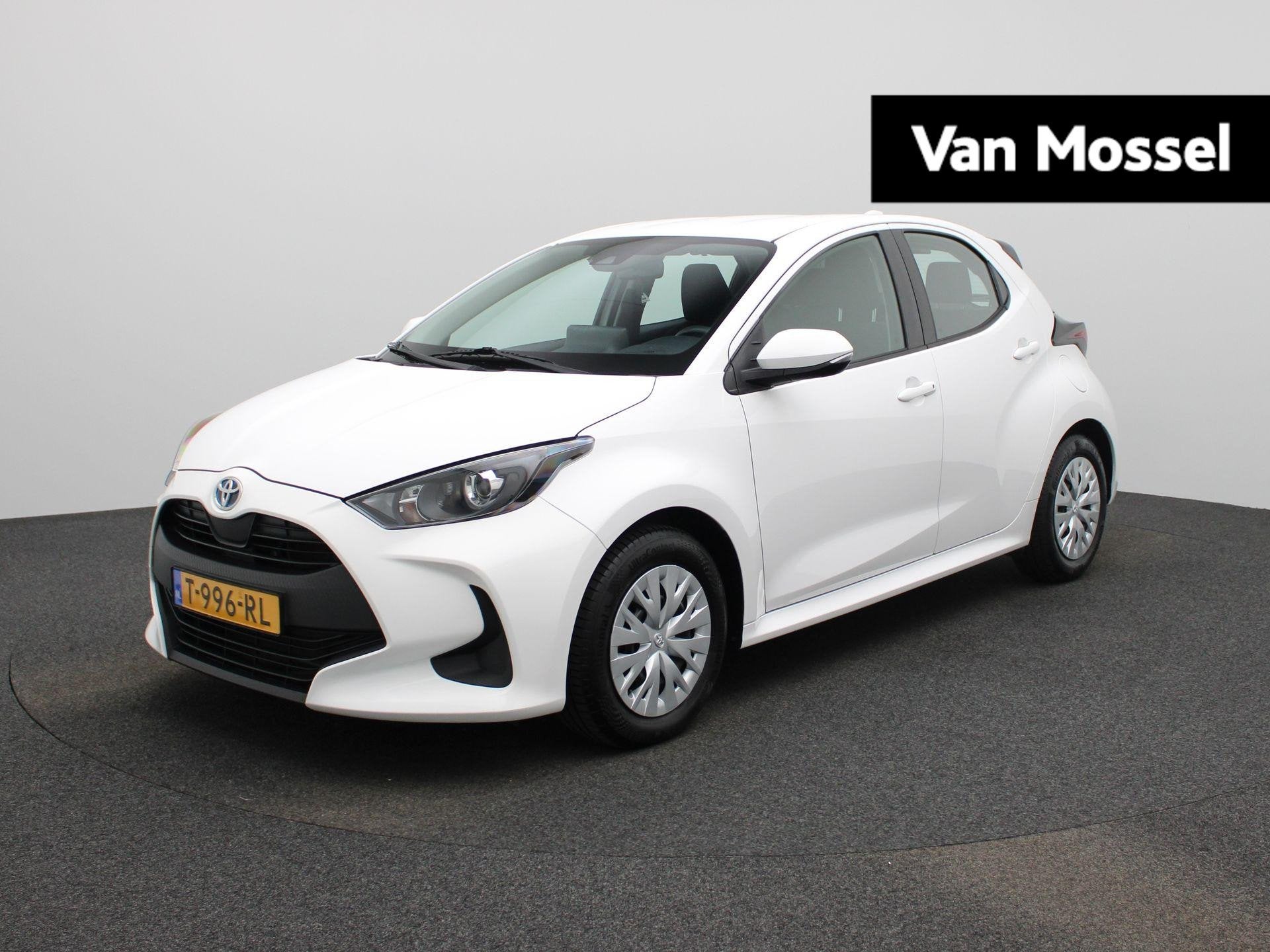 Toyota Yaris 1.5 Hybrid Active, Auto's, 12 maanden, Gebruikt, Bedrijf, Hybride Elektrisch/Benzine