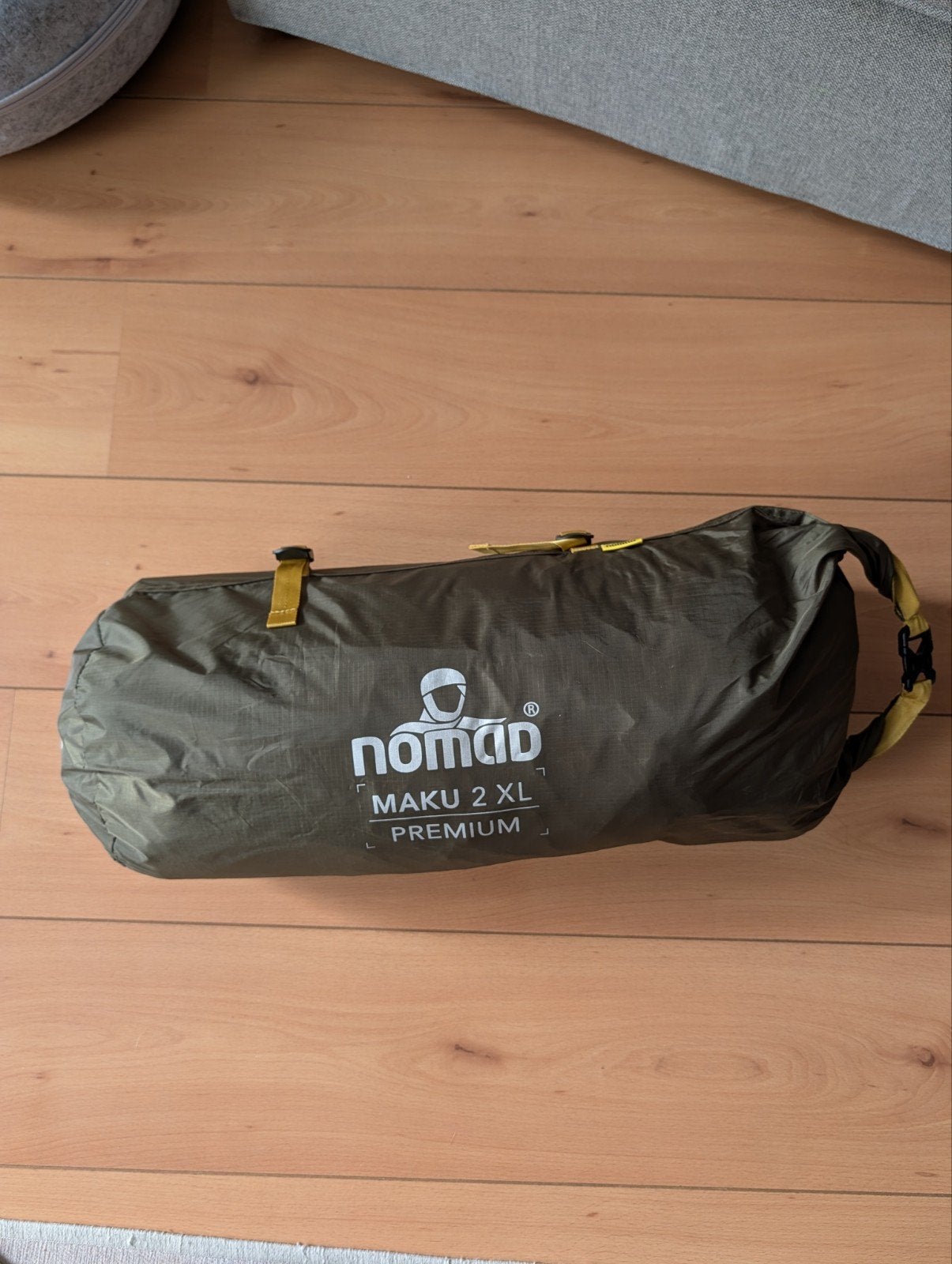 Nomad Maku 2 XL Premium Tent 2 Persoons, Ophalen, Zo goed als nieuw, Tot en met 2
