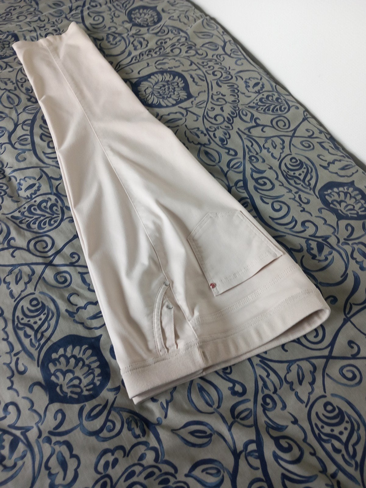 Toni beige 46 be loved, Beige, Maat 46/48 (XL) of groter, Nieuw, Ophalen of Verzenden