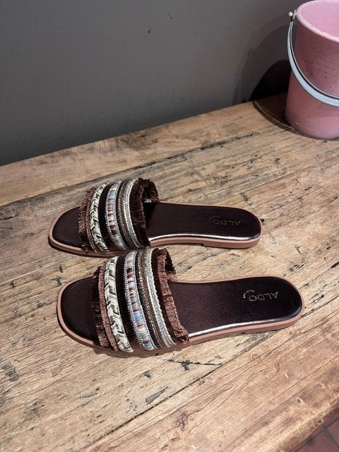 Super leuke sandalen - nieuw maat 40, Nieuw, Aldo, Sandalen of Muiltjes, Ophalen of Verzenden