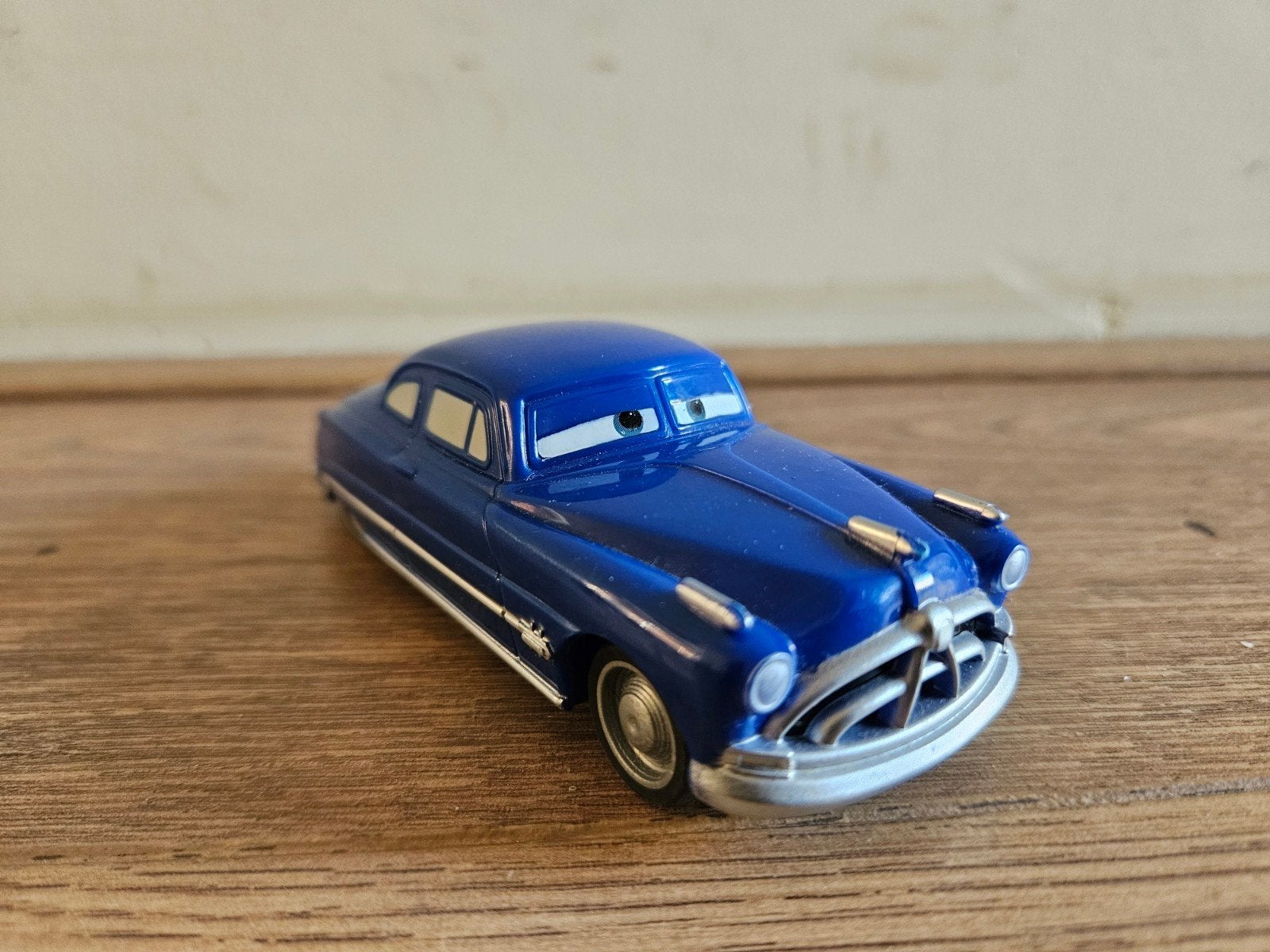 Disney Pixar Cars Doc Hudson speelgoedauto, Ophalen of Verzenden, Zo goed als nieuw