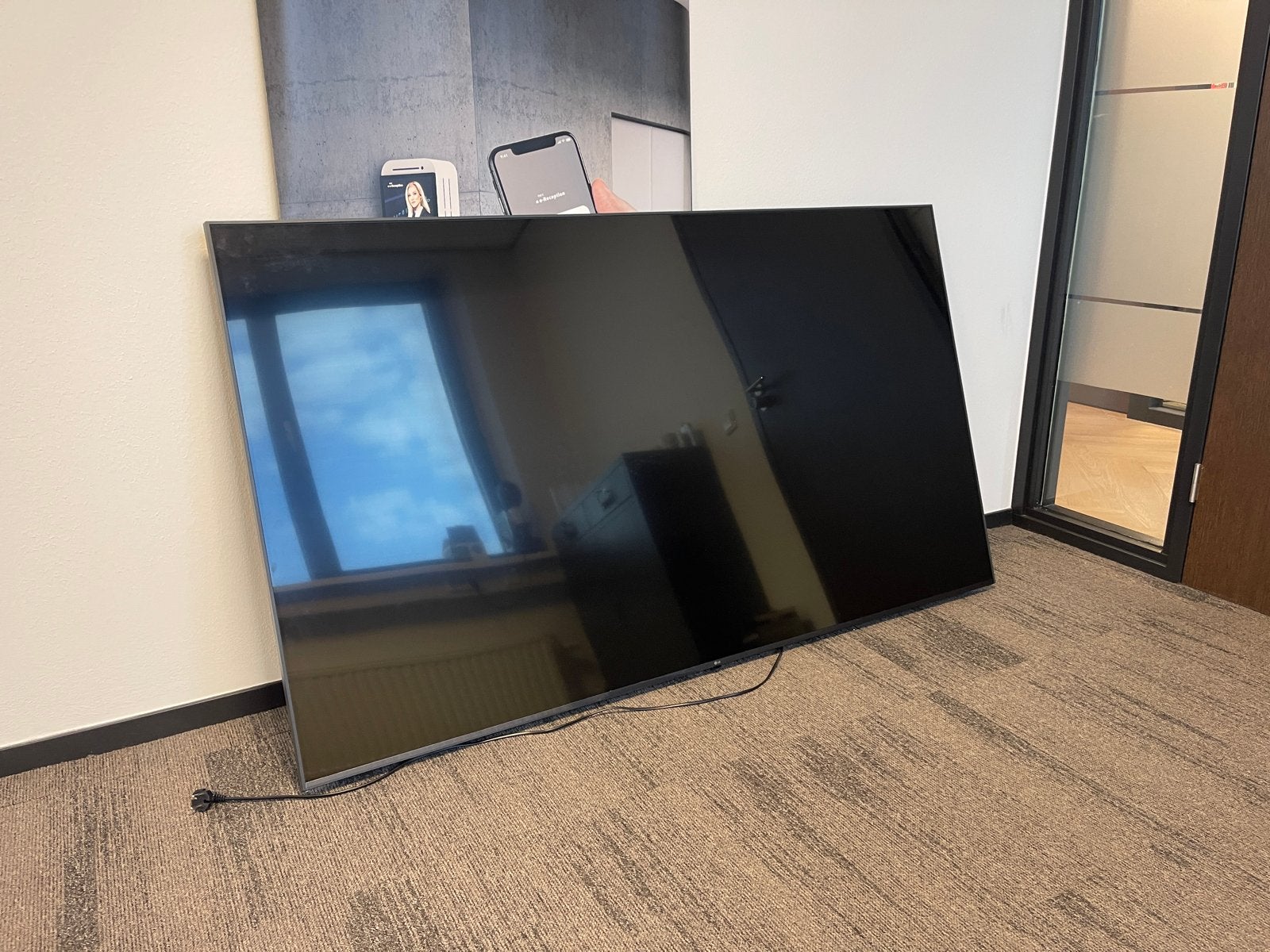 LG 75 inch 4K Smart TV met barst in scherm, LED, 50 Hz, Ophalen of Verzenden, 4k (UHD)