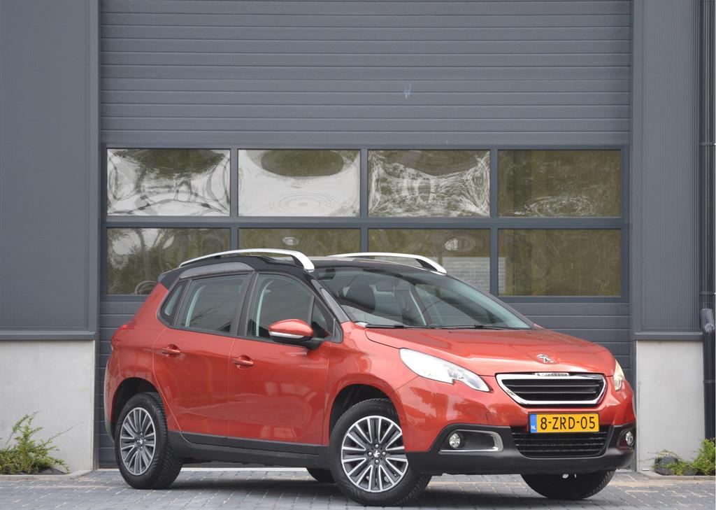 Peugeot 2008 1.2 PureTech Active Automaat | Panoramadak | cr, Auto's, Peugeot, 450 kg, 40 €/maand, Euro 6, 1199 cc