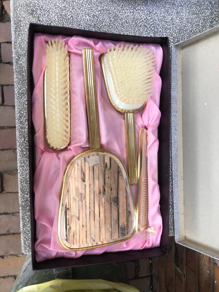 Nieuwe Vintage Kaptafel Set - Spiegel, Borstels & Kam, Antiek en Kunst, Ophalen of Verzenden