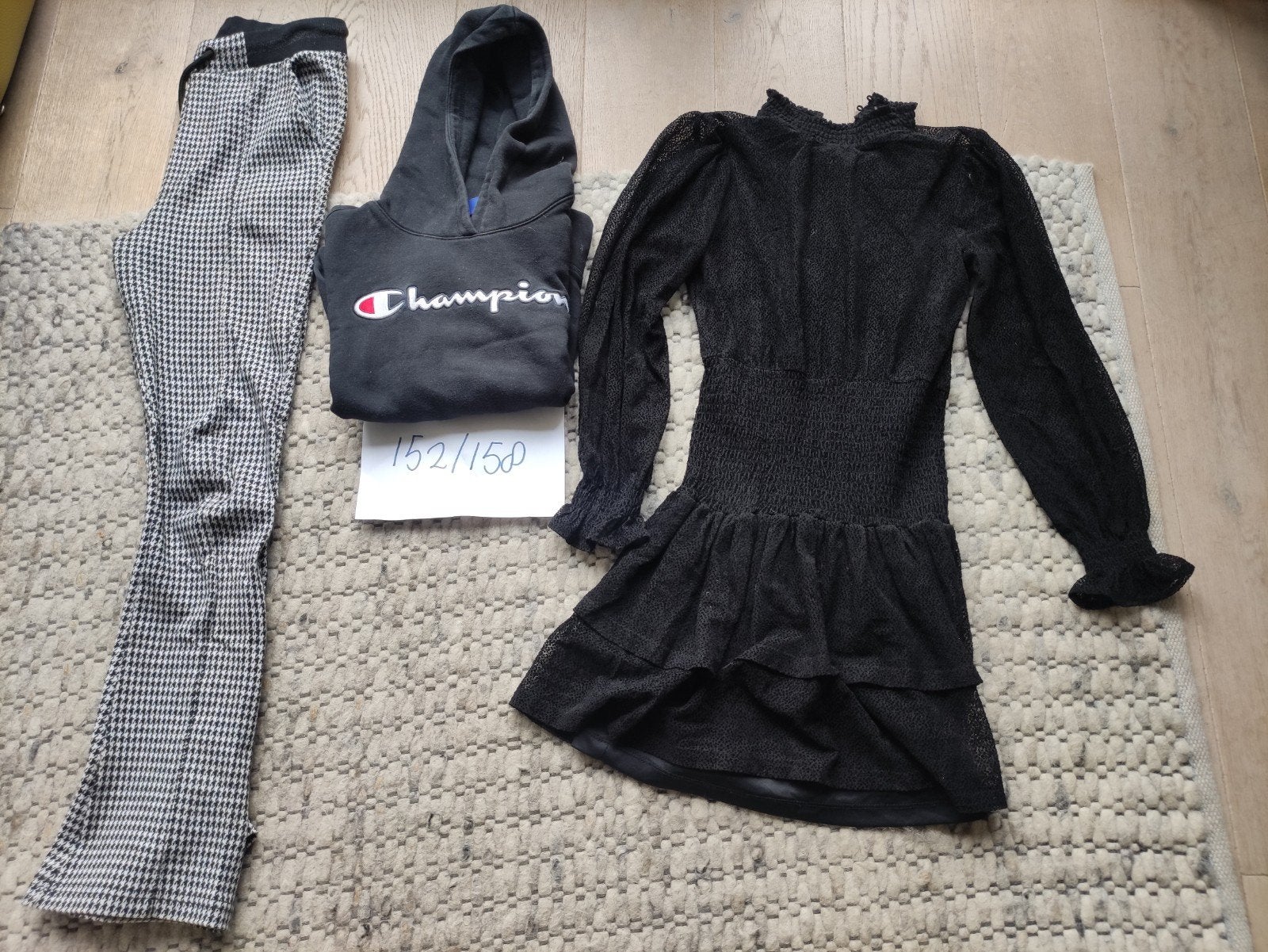Meisjes kledingpakket: broek, jurkje, trui (maat 152-158), Ophalen of Verzenden, Zo goed als nieuw, Meisje