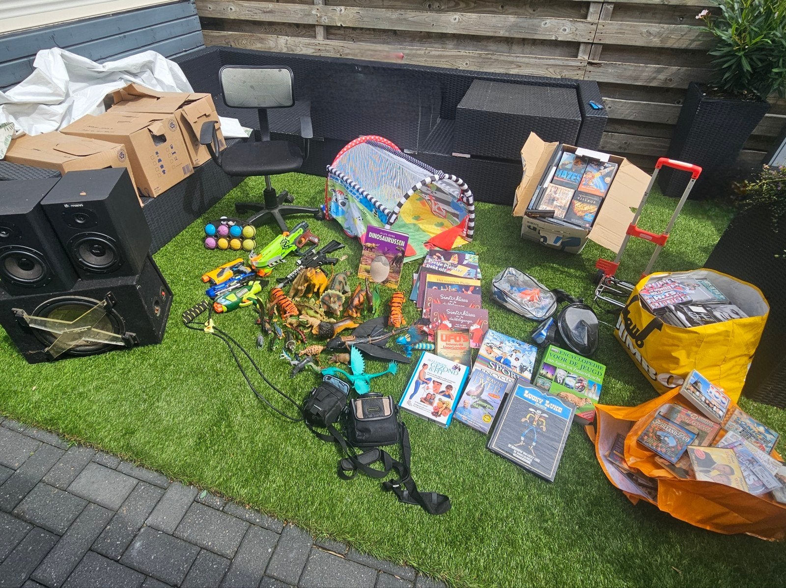 Partij Rommelmarktspullen (antiek, audio, speelgoed), Ophalen, Zo goed als nieuw