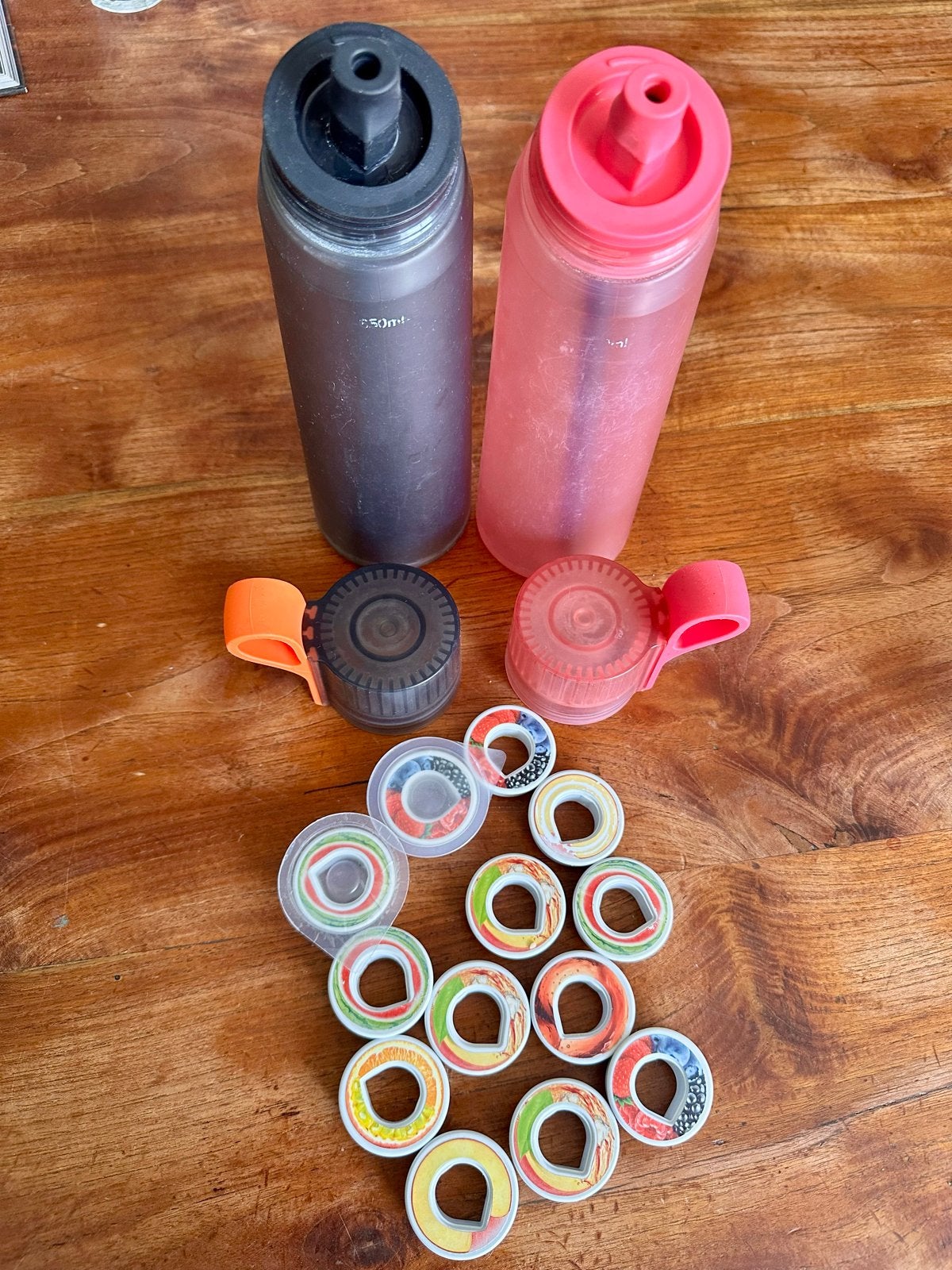 Twee Air Up drinkflessen met 12 smaakringen, Ophalen of Verzenden, Gebruikt