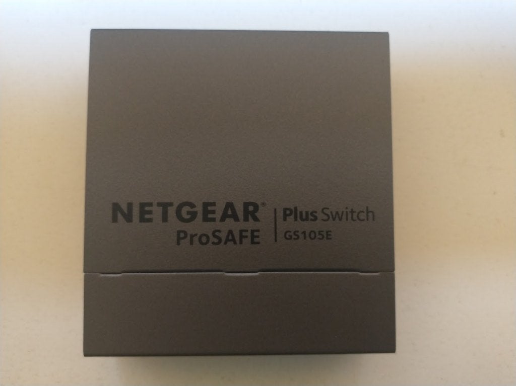 NETGEAR ProSAFE GS105E Plus Switch, Computers en Software, Netwerk switches, Ophalen of Verzenden, Zo goed als nieuw