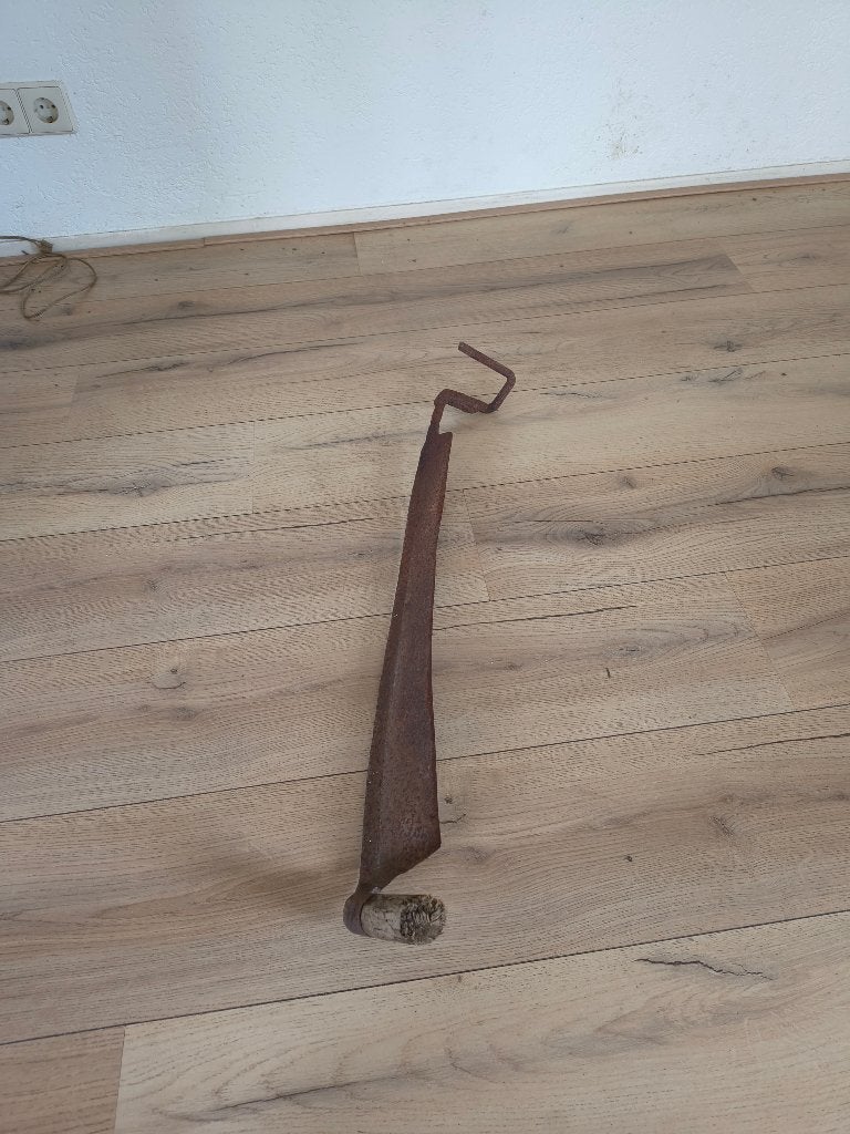 Antiek strosnijder mes, Ophalen