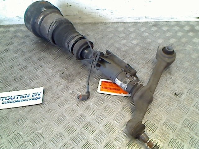 Schokbreker Rechts Voor Mercedes-Benz S (W221) 2006, Auto-onderdelen, Gebruikt, Mercedes-Benz AG, Mercedes-Benz, Mercedesstraße 120, Stuttgart 70372, , Duitsland