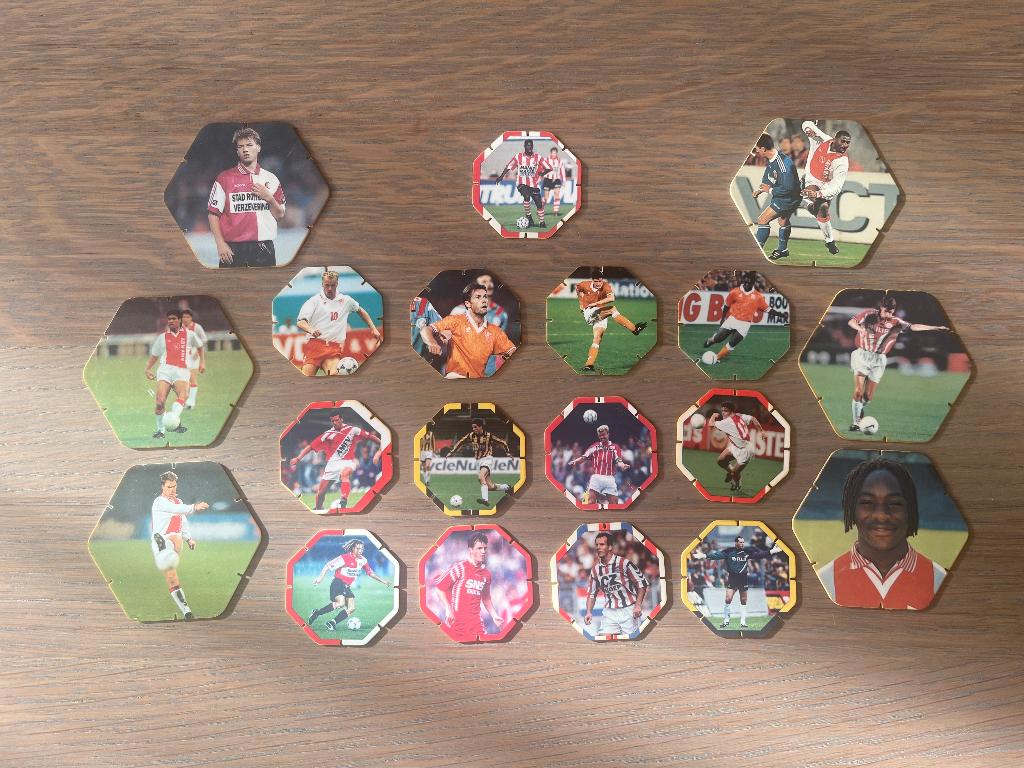 19x Voetbal Topshots incl. Bergkamp, Larsson, Stam & Oranje, Verzamelen, Flippo's, Losse flippo's, Ophalen of Verzenden
