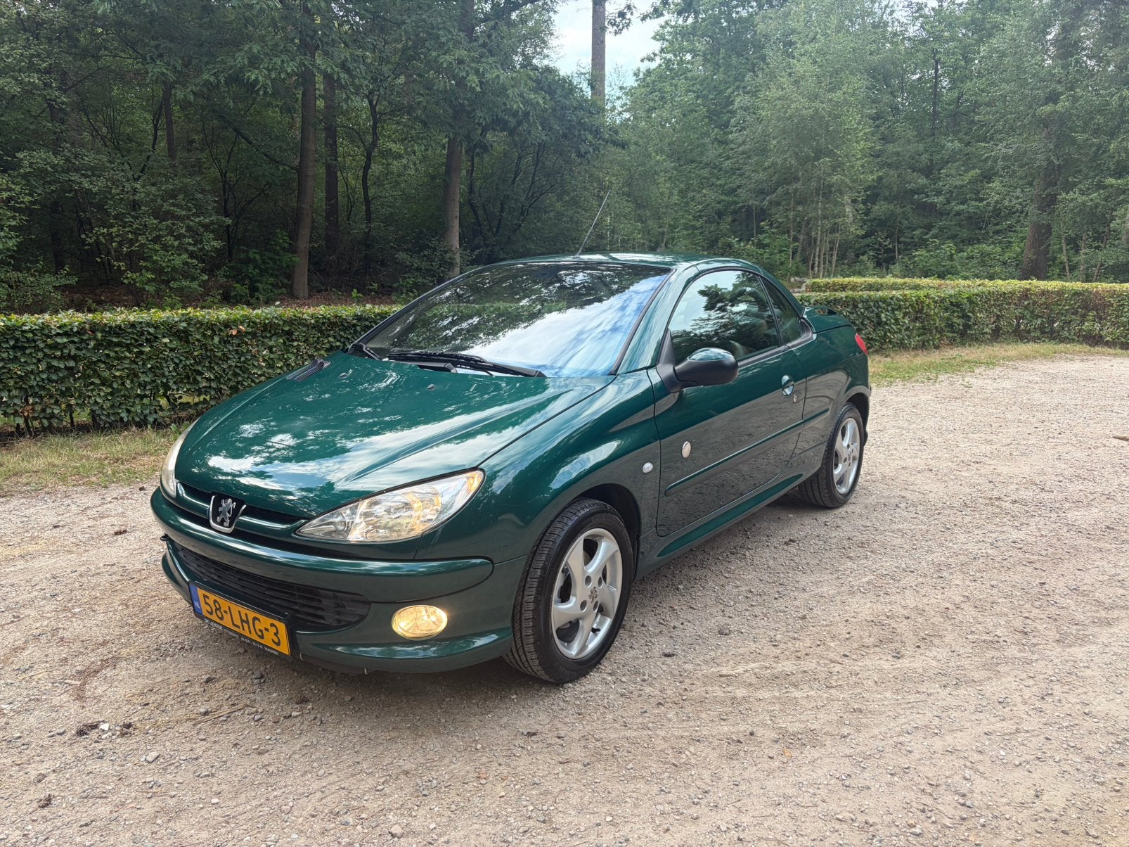 Peugeot 206 cabrio nieuwe apk! Roland garros, Voorwielaandrijving, 4 cilinders, Cabriolet, 4 stoelen