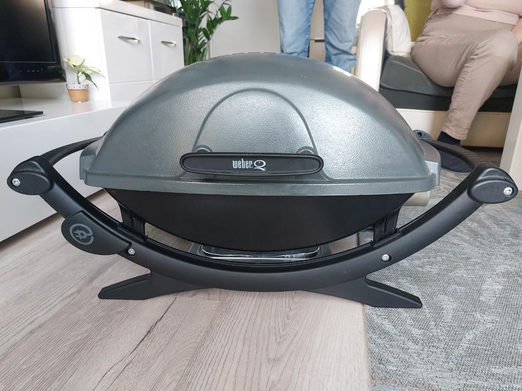 Elektrische BBQ Weber Q240 tafelmodel, Tuin en Terras, Elektrische barbecues, Gebruikt, Ophalen