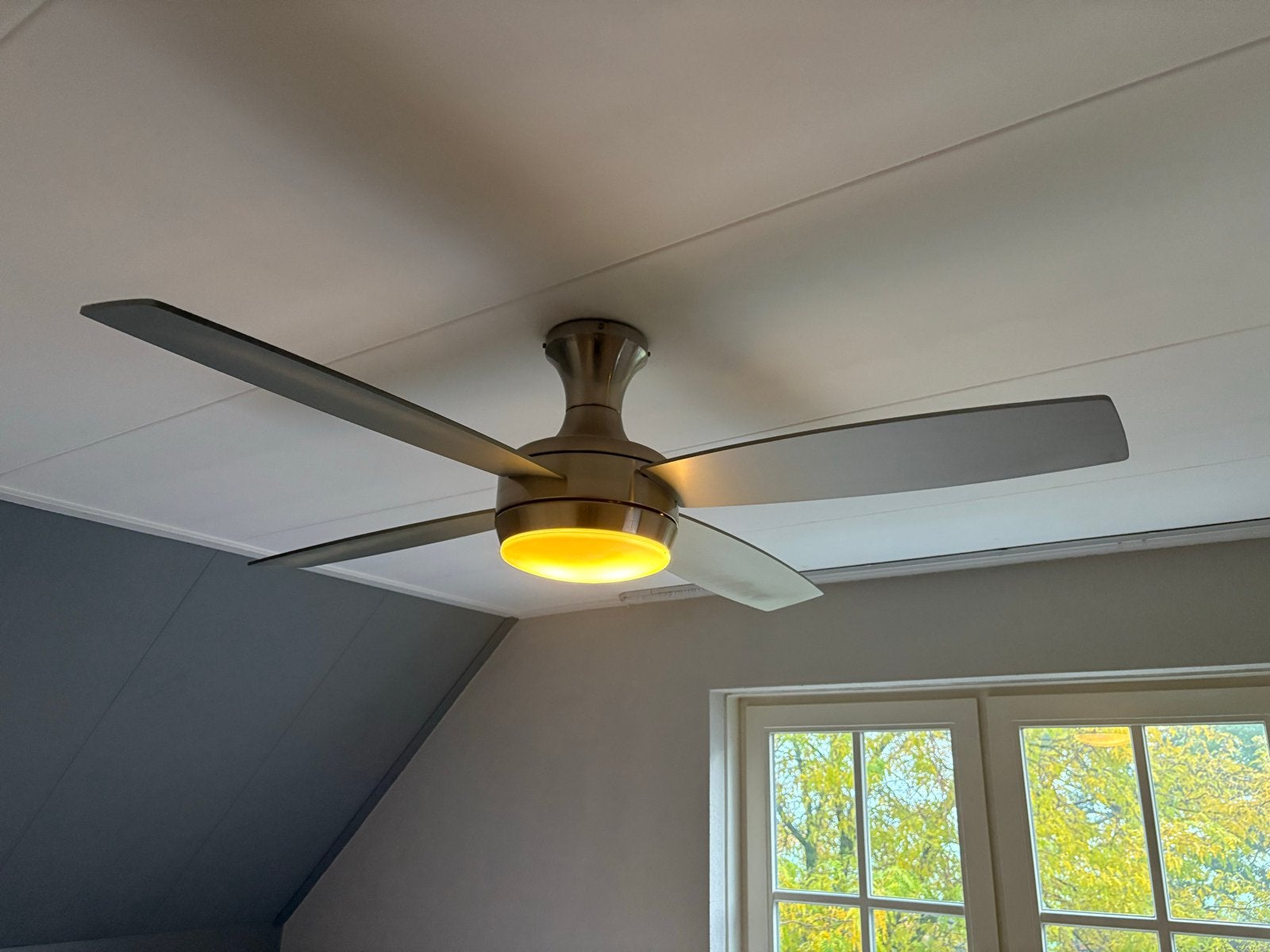 Plafondventilator met afstandsbediening en verlichting, Ophalen, Zilver, Gebruikt, Overige merken