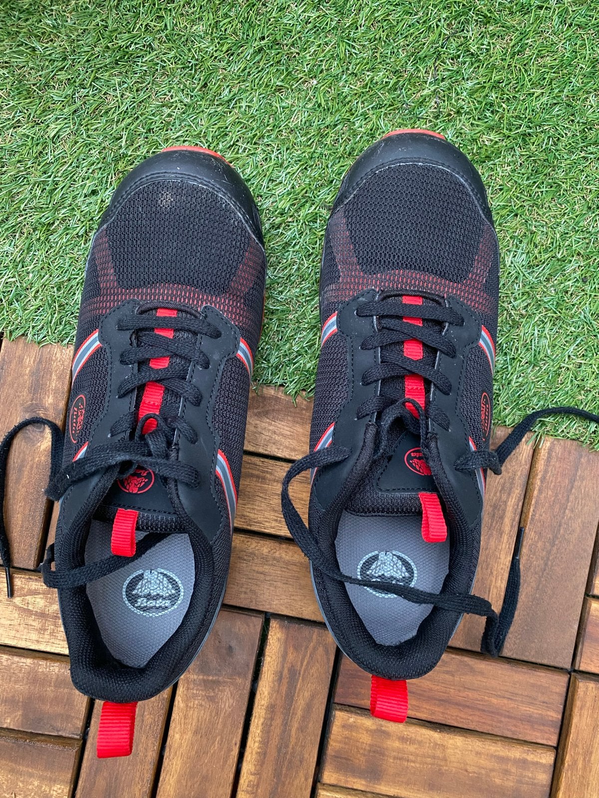 Bata keuken/werk schoenen zwart/rood - Maat 43, Ophalen of Verzenden, Zo goed als nieuw, Zwart, Sneakers of Gympen