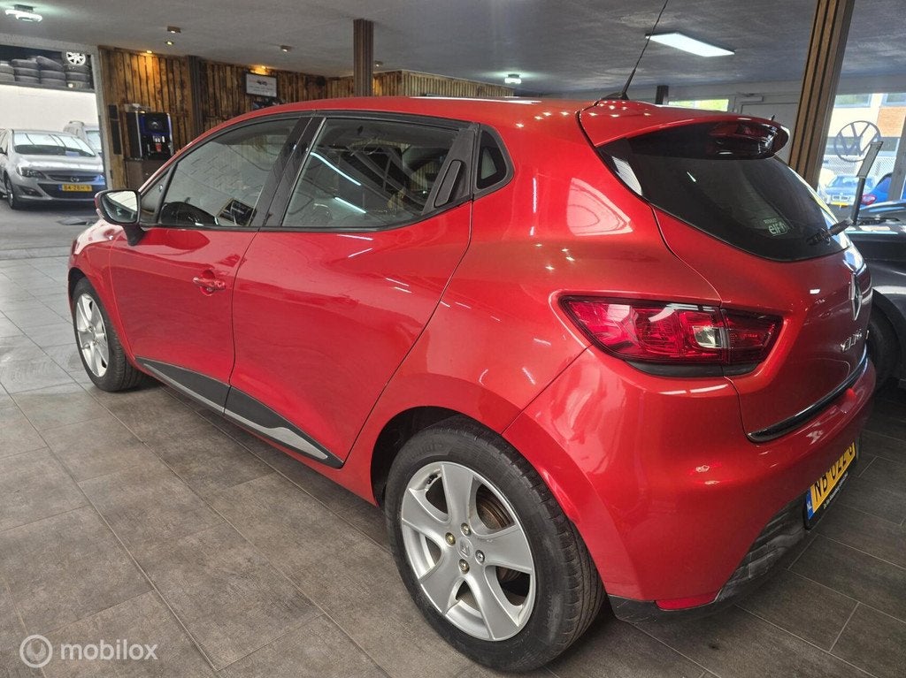 Renault Clio 0.9 TCe Dynamique/ Cruise Control / Navigatie, Voorwielaandrijving, 540 kg, Handgeschakeld, Geïmporteerd