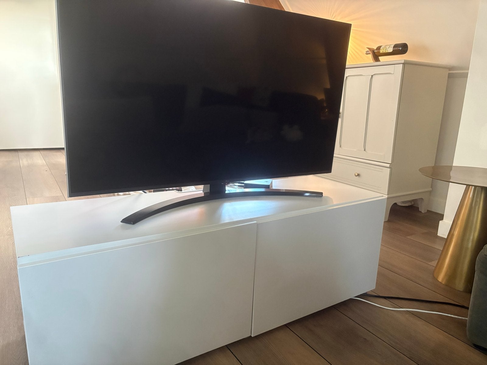 IKEA BESTÅ tv-meubel wit met 2 greeploze deuren, Ophalen, Gebruikt, 100 tot 150 cm, Minder dan 100 cm