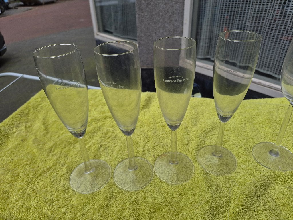 Champagneglas van het bekende Laurent-Perrier champagnehuis., Ophalen, Zo goed als nieuw, Overige typen