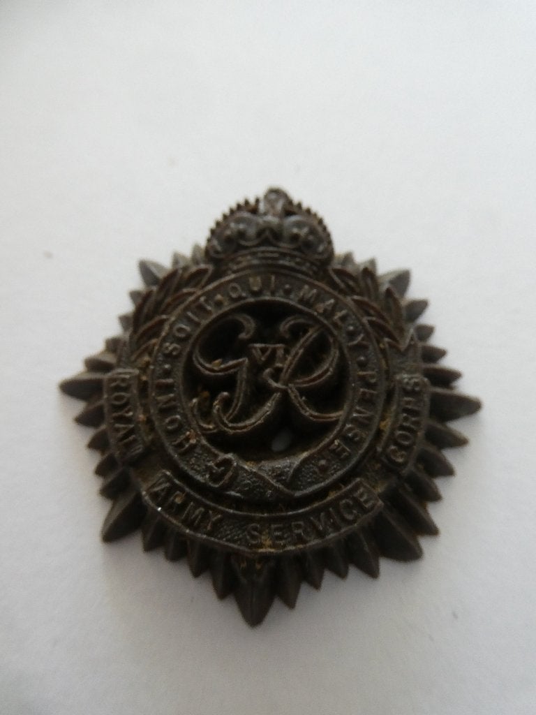 Cap badge Royal Army Service Corps ( kunststof ), Ophalen of Verzenden, Landmacht, Engeland, Embleem of Badge