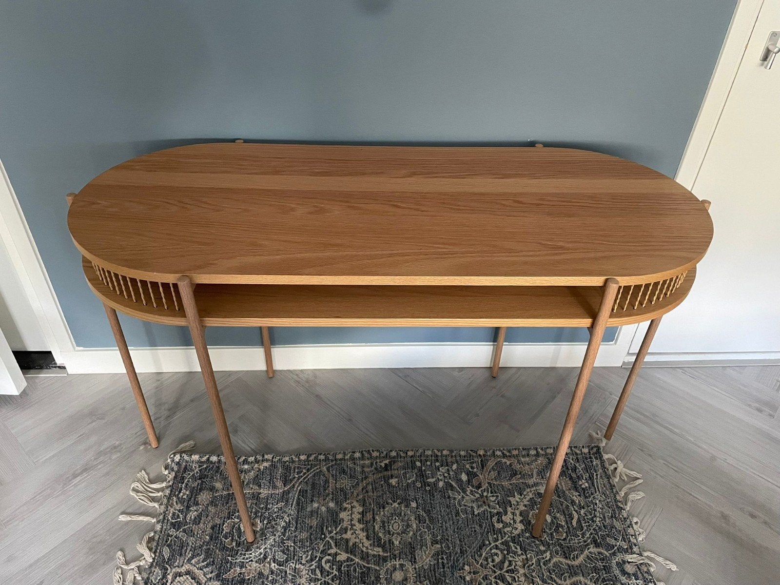 Jysk Egelev desk, 100 tot 150 cm, 50 tot 100 cm, Zo goed als nieuw, Ovaal