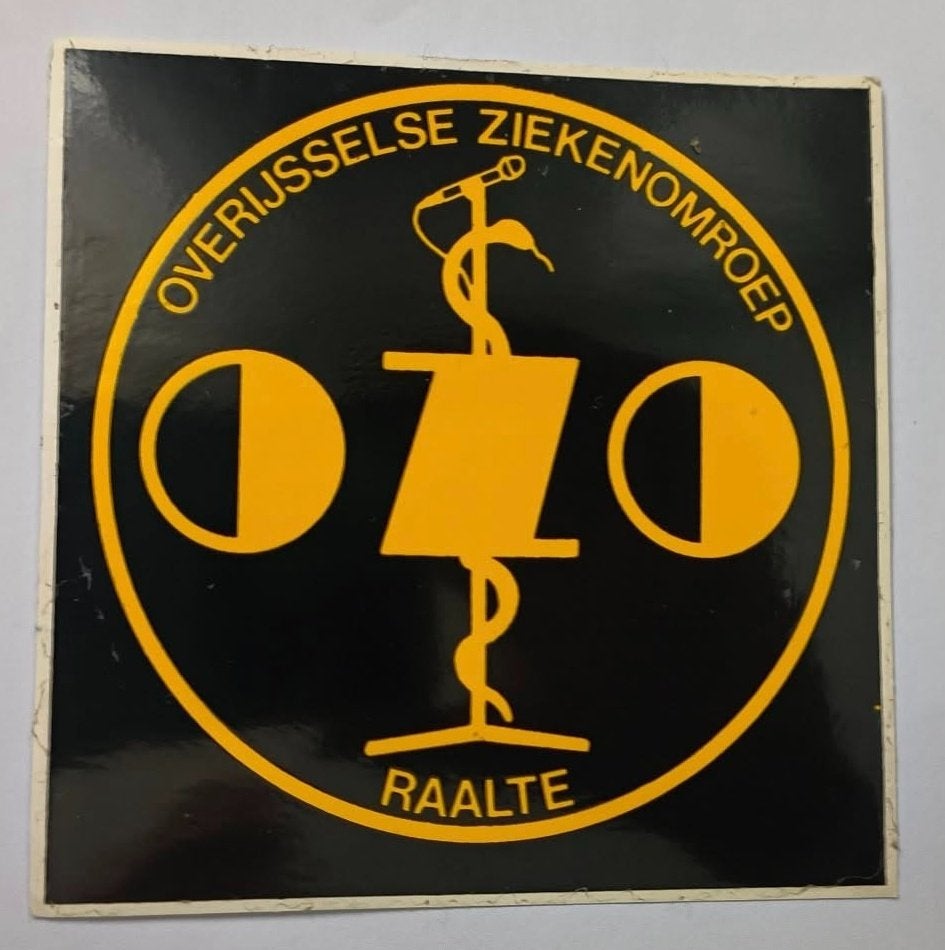 Sticker OZO (Overijsselse ziekenomroep) Raalte, Ophalen of Verzenden, Zo goed als nieuw, Film, Tv of Omroep