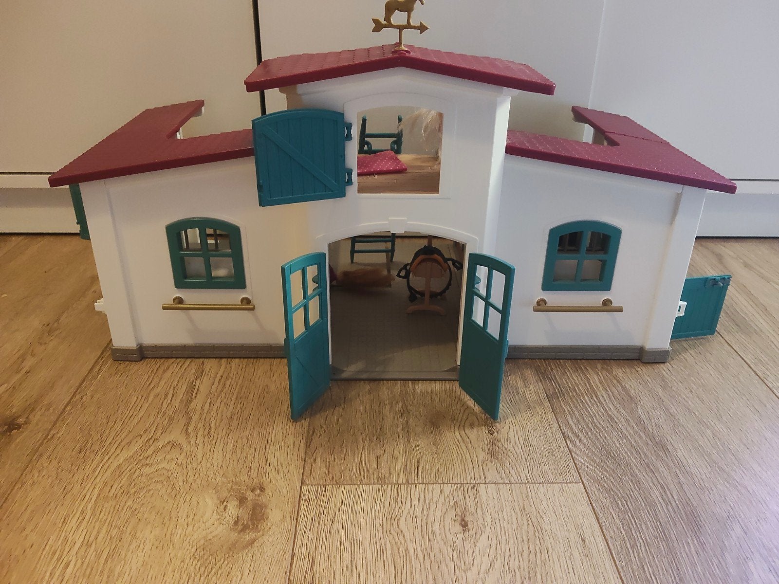 Schleich Horse Club Manege met paarden en accessoires, Ophalen of Verzenden, Gebruikt, Meisje
