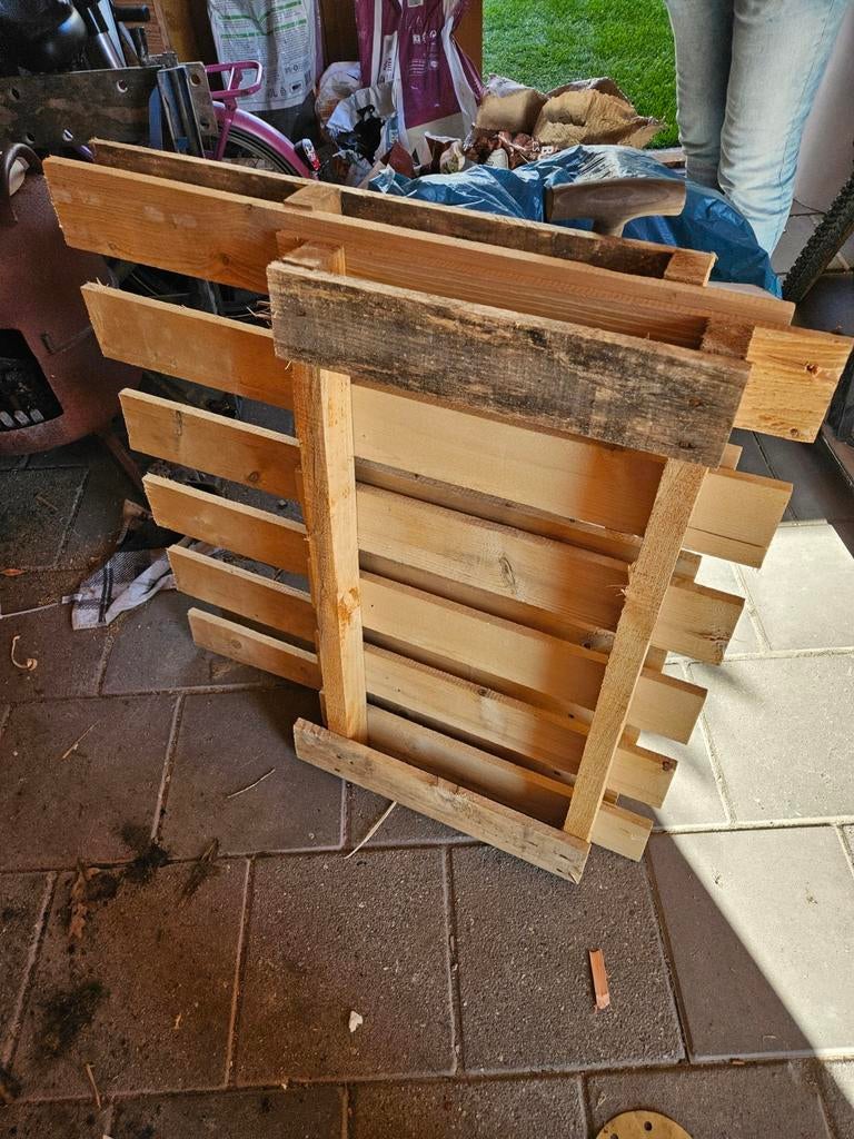 Gratis droog hout voor buitenkachel - direct ophalen!, Minder dan 3 m³, Ophalen of Verzenden, Overige houtsoorten, Blokken
