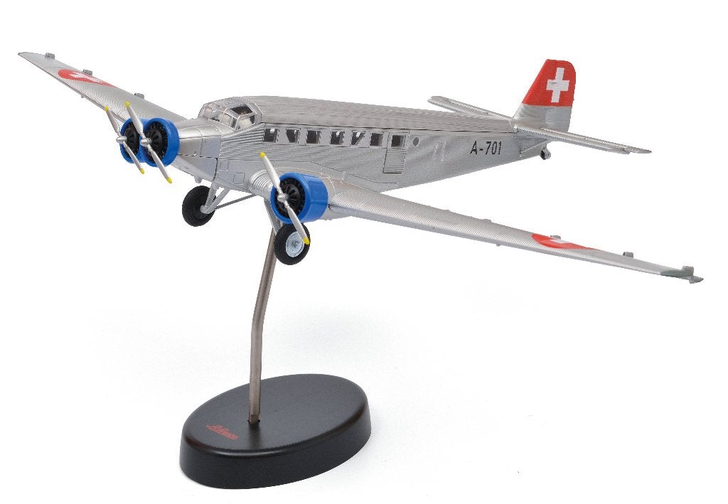Junkers Ju 52 Swiss Air Force Fliegermuseum Dubendorf Schuco, Carmodel s.r.l. Viale Europa Unita snc info@modelcarswholesale.com