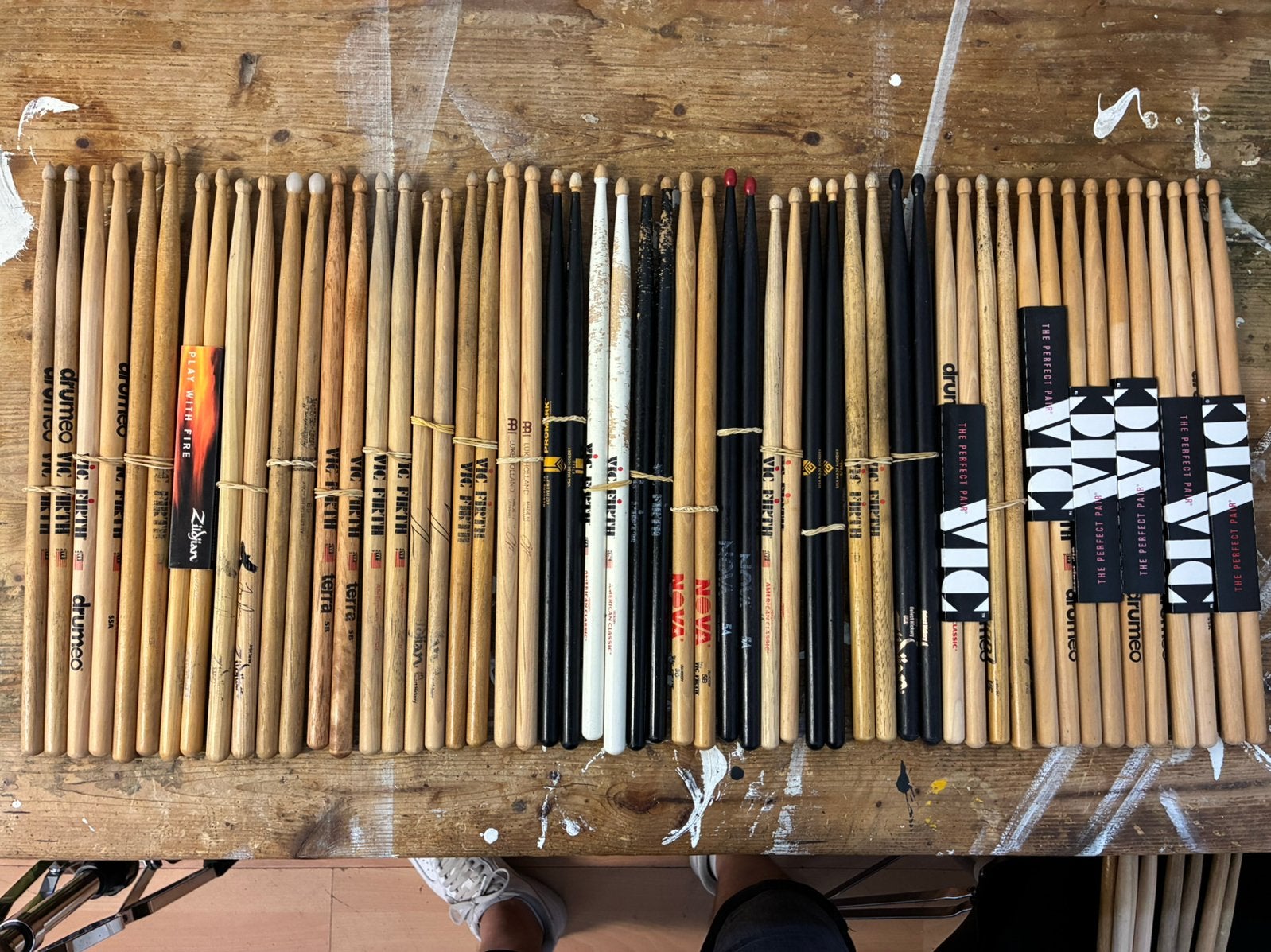 27 paar paar drumstokken diverse soorten gebruikt en nieuw!, Ophalen of Verzenden, Gebruikt, Drums of Percussie