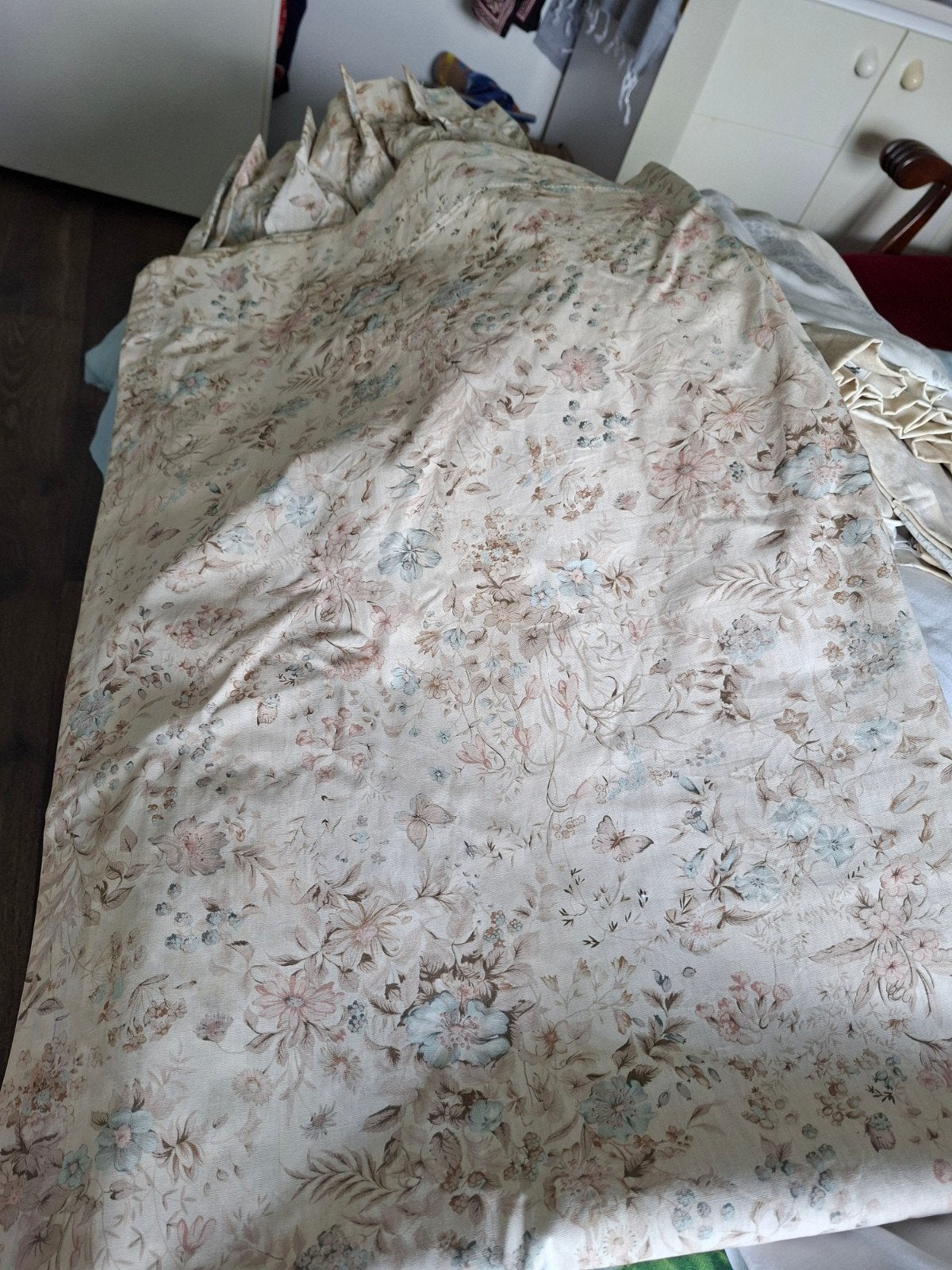 Gordijnen met bloemenpatroon en haken, Gebruikt, Met haken, Bruin, Ophalen of Verzenden