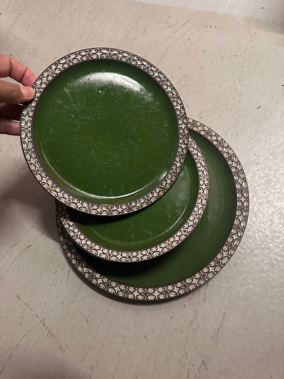 Vintage groene borden set - 6 kleine, 1 groot, Ophalen