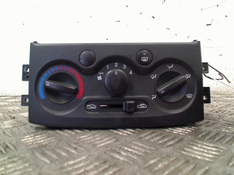 Bedieningspaneel Verwarming Daewoo / Chevrolet Kalos (SF48), Auto-onderdelen, Gebruikt, Daewoo, General Motors Germany GmbH, Chevrolet.europe@gm.com