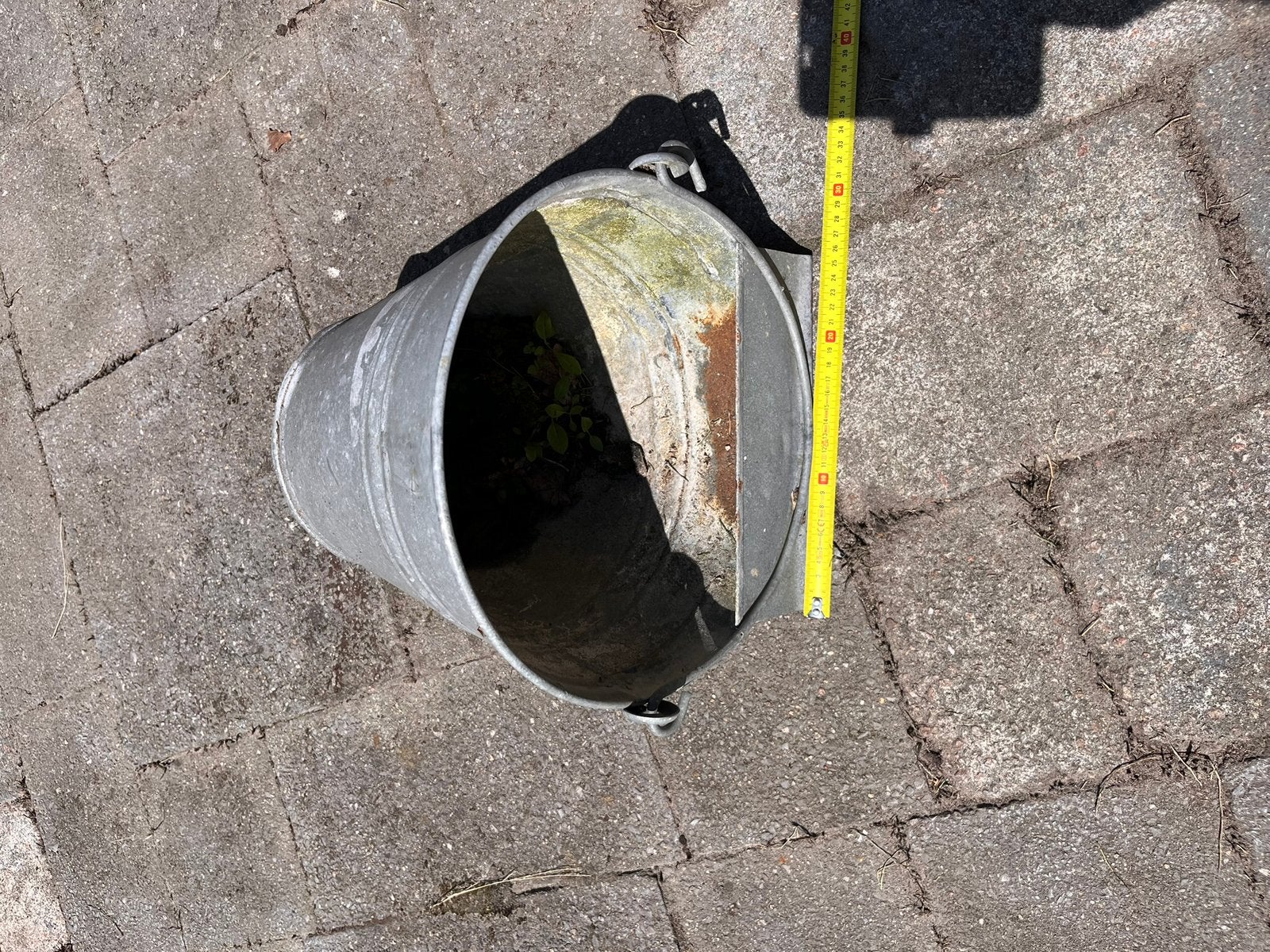 Kippenvoer/water pot gebruikt als bloempot, Ophalen of Verzenden, Gebruikt