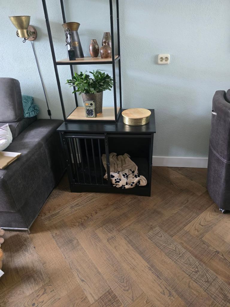 Bench (zwart) tevens kast, Ophalen, Zo goed als nieuw