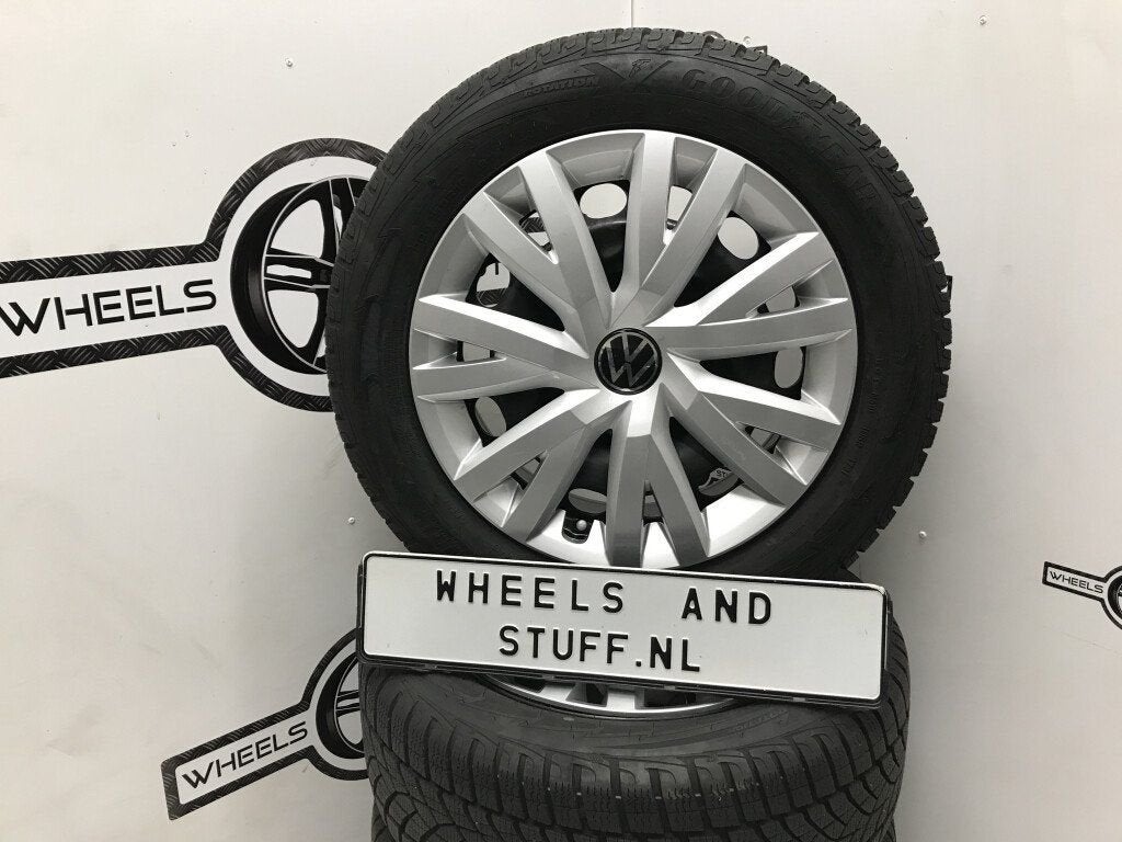 VW Golf Jetta Touran staal velgen 16"inch winterbanden 5x112, Ophalen, Gebruikt, 16 inch, Banden en Velgen