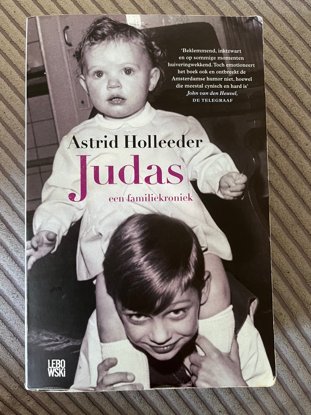 Astrid Holleeder - Judas, Gelezen, Overige, Ophalen of Verzenden, Astrid Holleeder